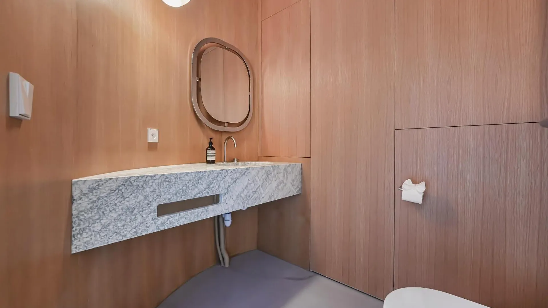 דירות פריז 145 Sq Meter Loft With Ac